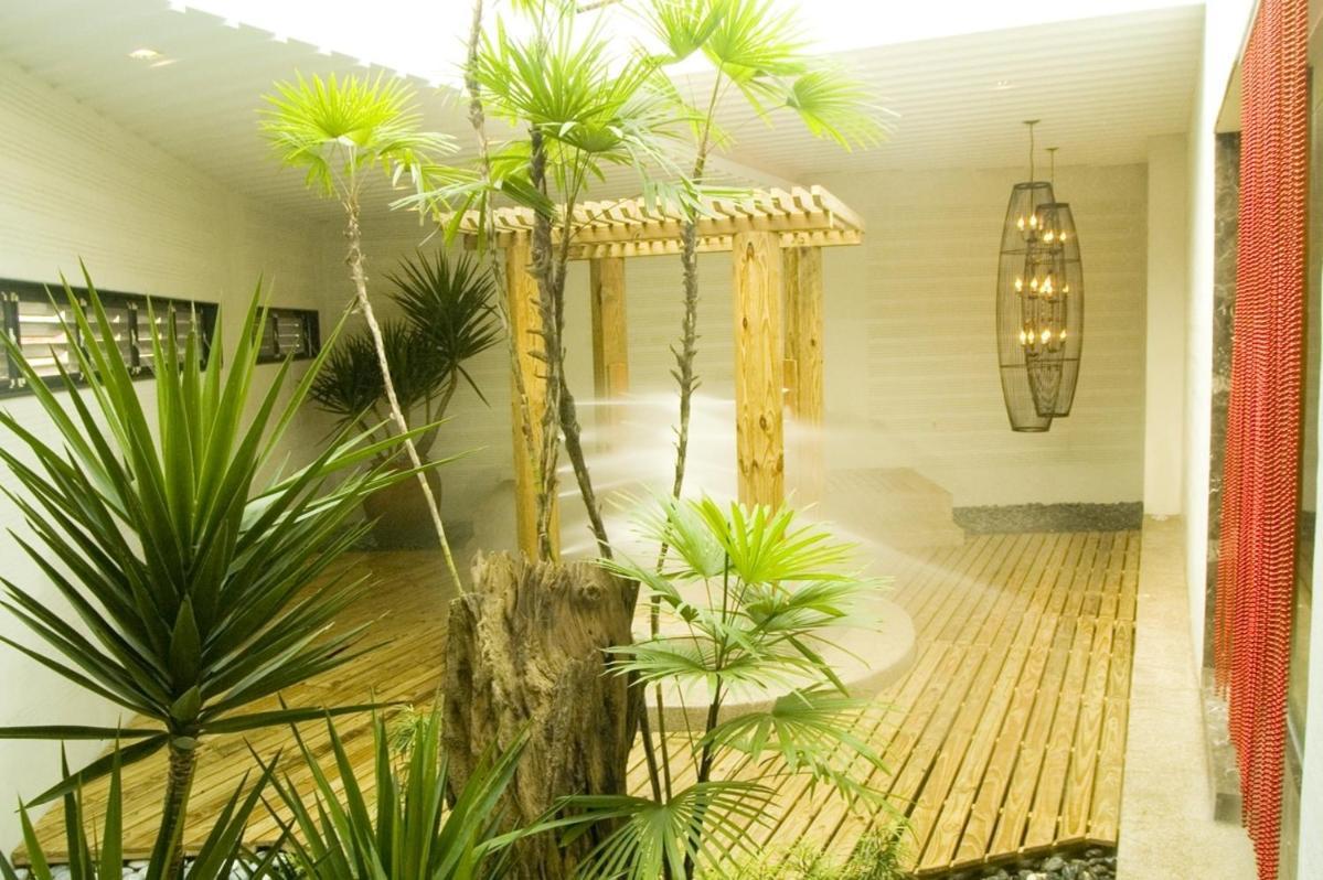 Hip Spa Motel Taichung Eksteriør billede