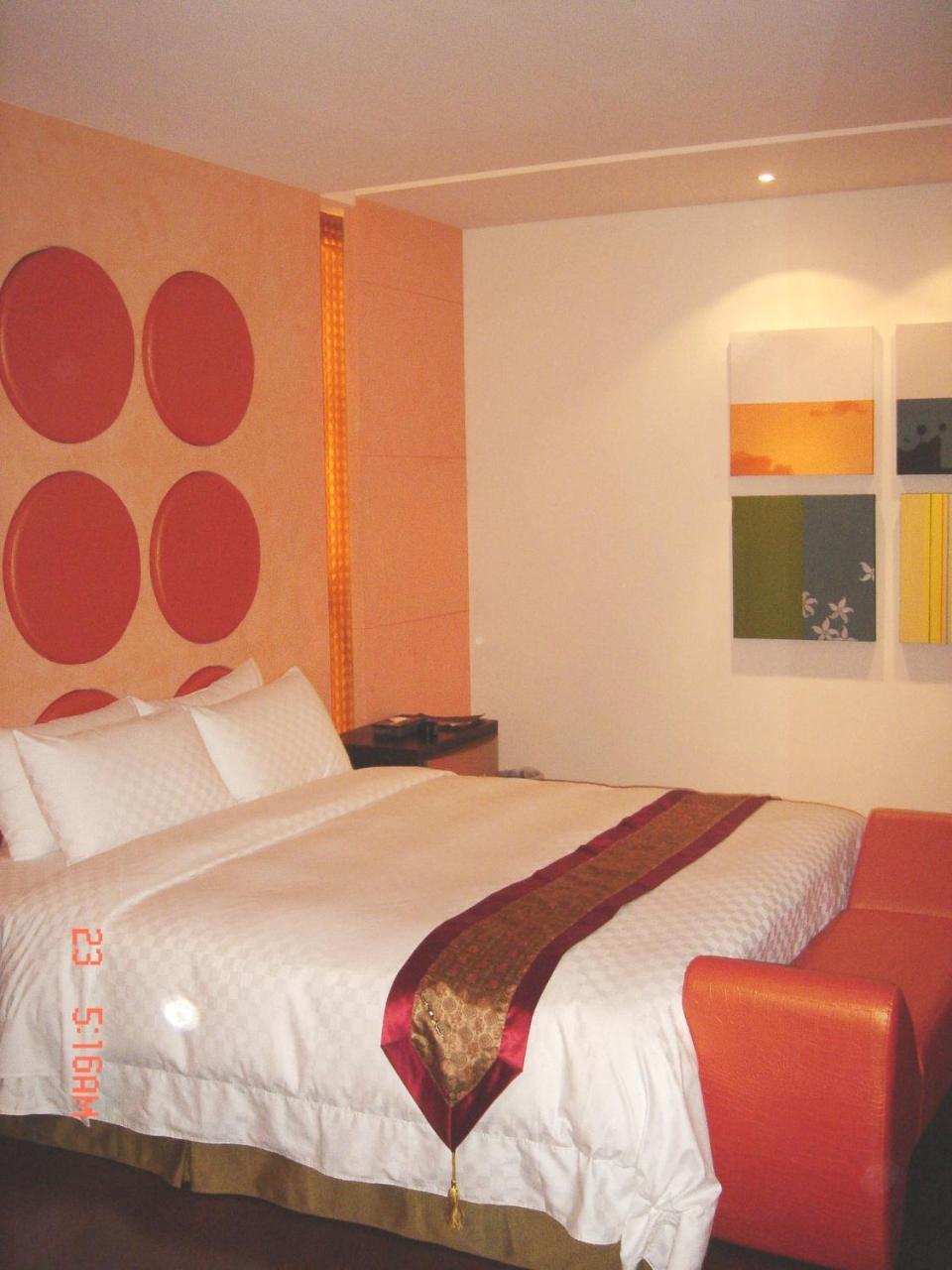 Hip Spa Motel Taichung Eksteriør billede