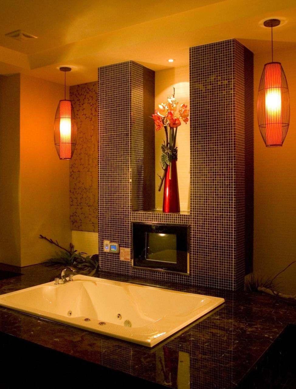 Hip Spa Motel Taichung Eksteriør billede