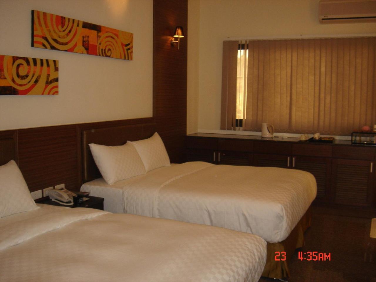 Hip Spa Motel Taichung Eksteriør billede